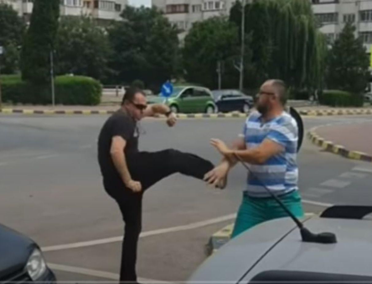 Bătaie în plină stradă, după ce un individ a vrut să-i fure telefonul unui sătmărean