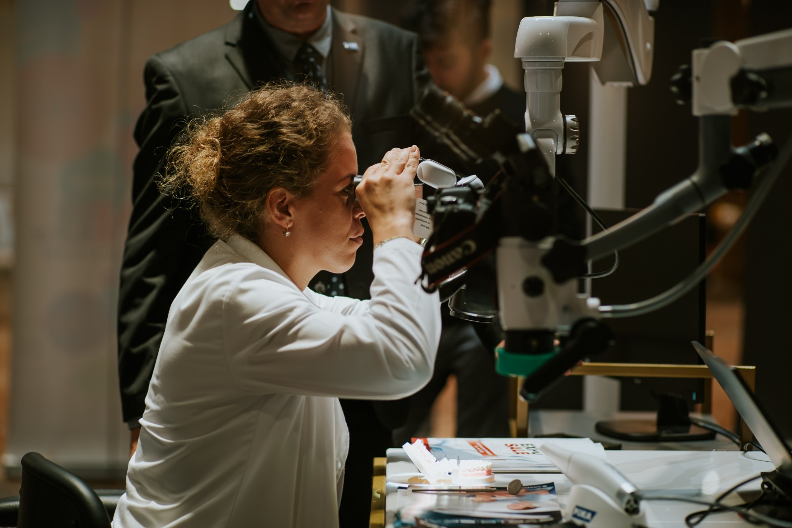 Programul de studii Medicină Dentară, unul competitiv și performant. Interviu cu conf. univ. dr.  Ioana Lile, decanul Facultății de Stomatologie