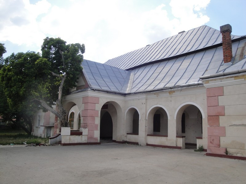 Istoricul comunei Păulești și a impozantului conac, aflat în localitate, cu o vechime de peste două secole