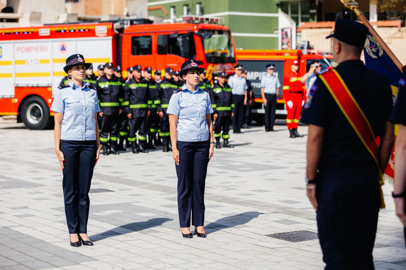 În cadrul ceremonialului organizat de Ziua Pompierilor. Multipla campioană mondială la karate, Daiana Vancsa a depus jurământul și e noua angajată a ISU Satu Mare