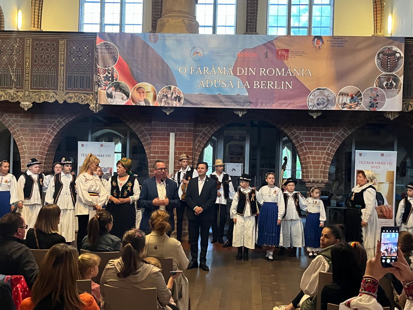 FOTOGALERIE. O fărâmă din România adusă de sătmăreni la Berlin