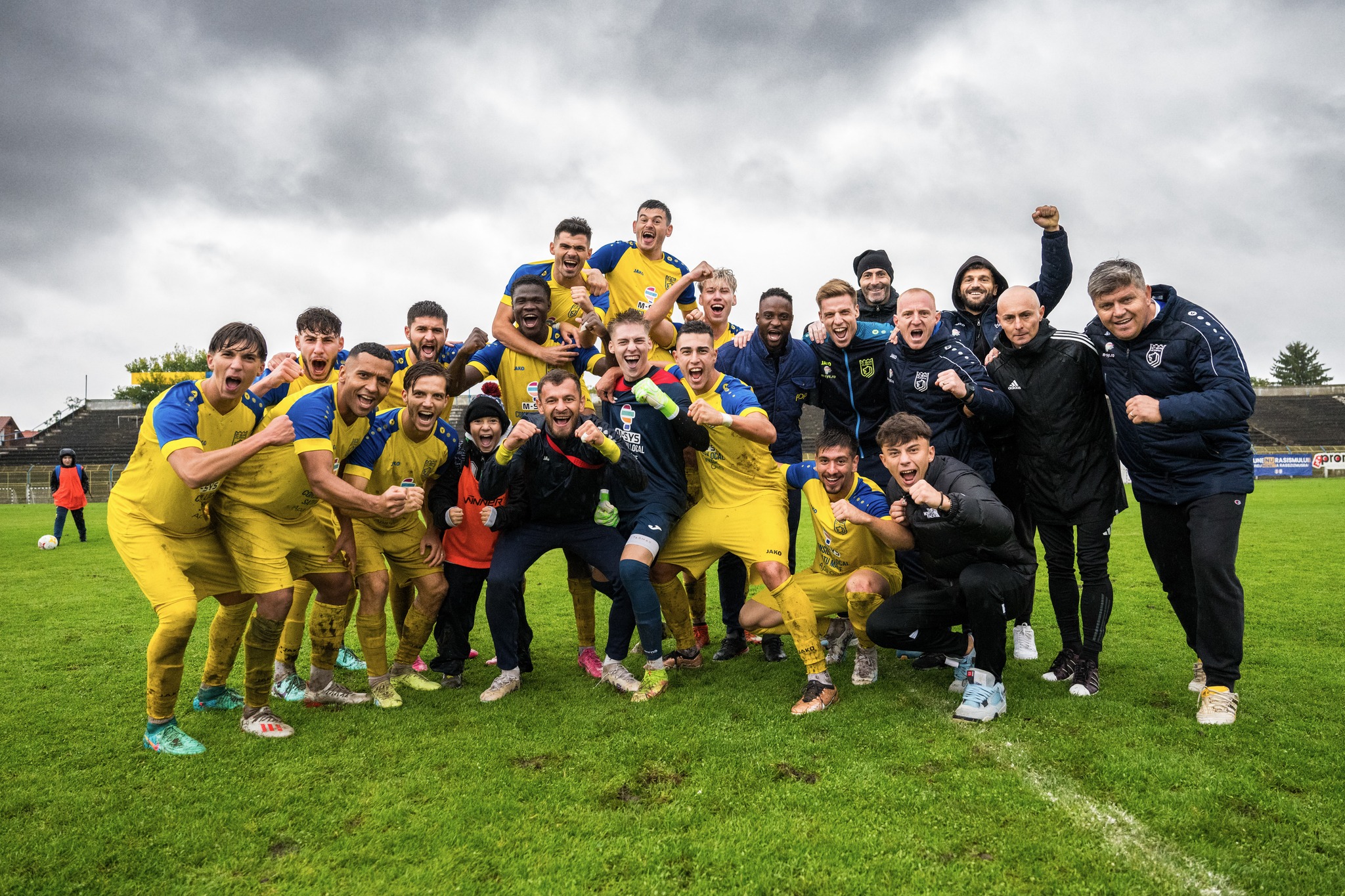 Liga a 3-a: CSM Olimpia Satu Mare- CS Diosig 2-1 ( 1-1). Teren greu, victorie venită pe final!