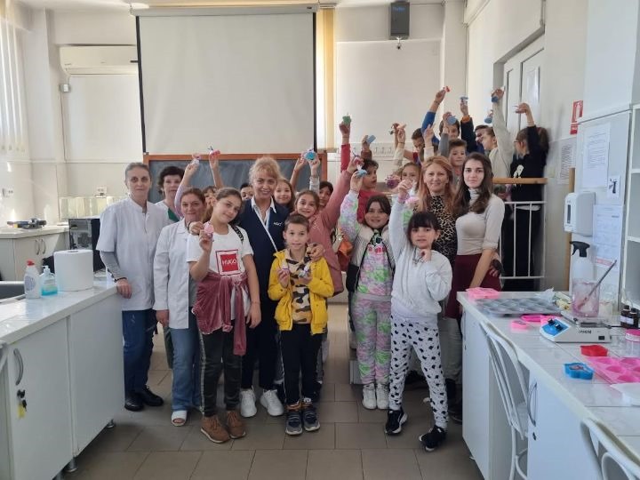 Locuri disponibile la „Farmacie”, respectiv „Nutriție și Dietetică”, la UVVG