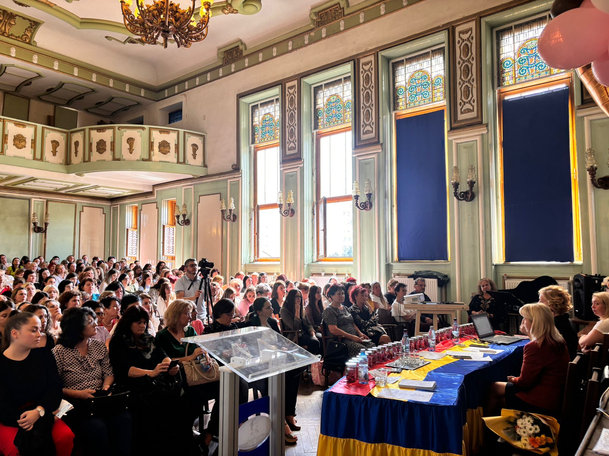 ÎNTÂLNIRE.Consfătuirea județeană a cadrelor didactice din învățământul primar