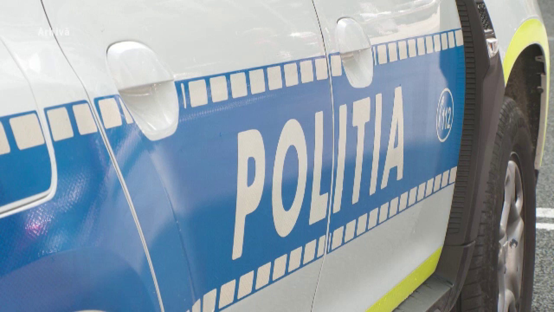Maşina Poliţiei Satu Mare, lovită de un şofer