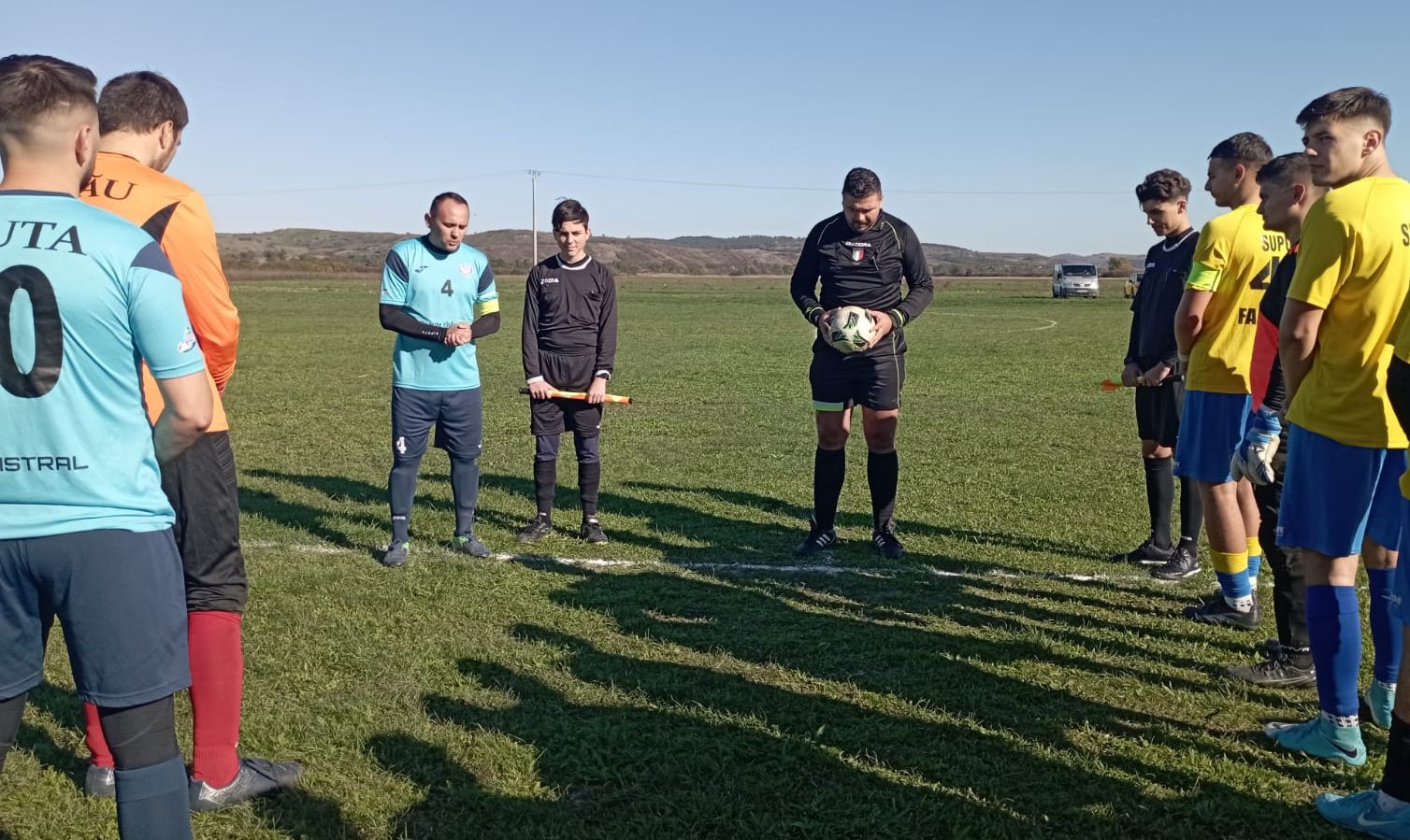 Meciul Dacia Supur - Diferit Satu Mare a început cu o rugăciune și o binecuvântare!