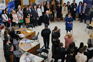 FOTO. Agenția Județenă pentru Ocuparea Forței de Muncă Satu Mare a organizat Bursa  Locurilor de Muncă pentru absolvenți  la  Casa de Cultură a Sindicatelor .