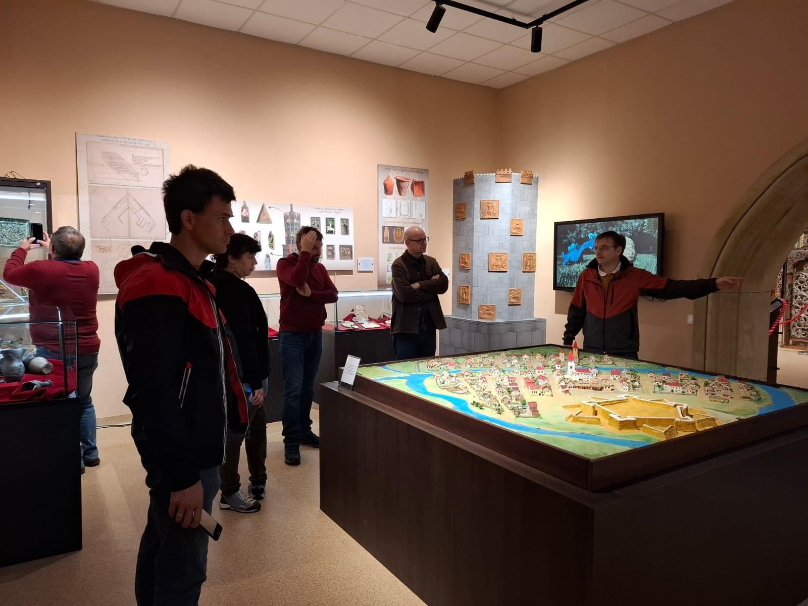 FOTO. Workshopuri anuale pe tema Cetăților Medievale, la sediul Muzeul Județean Satu Mare