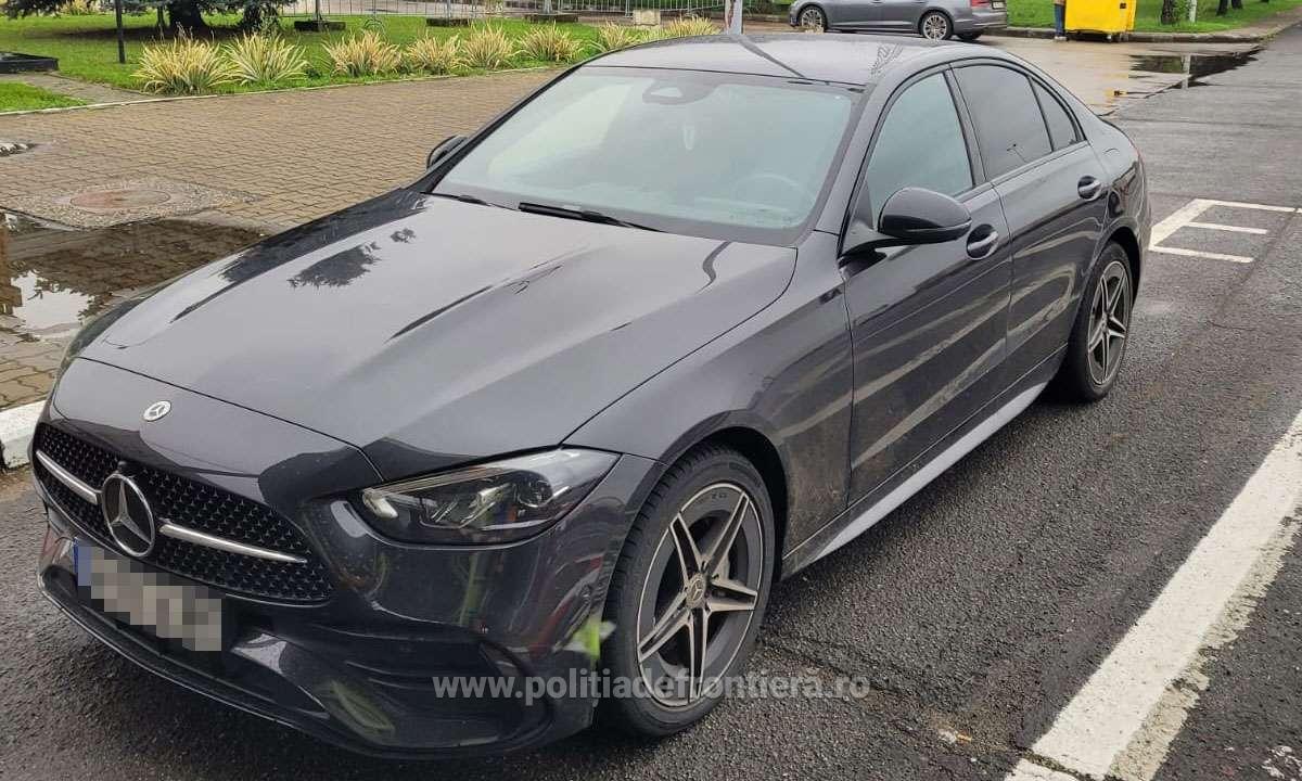 Mercedes căutat de autoritățile din Belgia, oprit la P.T.F. Petea