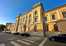 Procurorul din cadrul Parchetului de pe lângă Tribunalul Satu Mare a dispus instituirea măsurii asiguratorii a sechestrului asupra mai multor bunuri