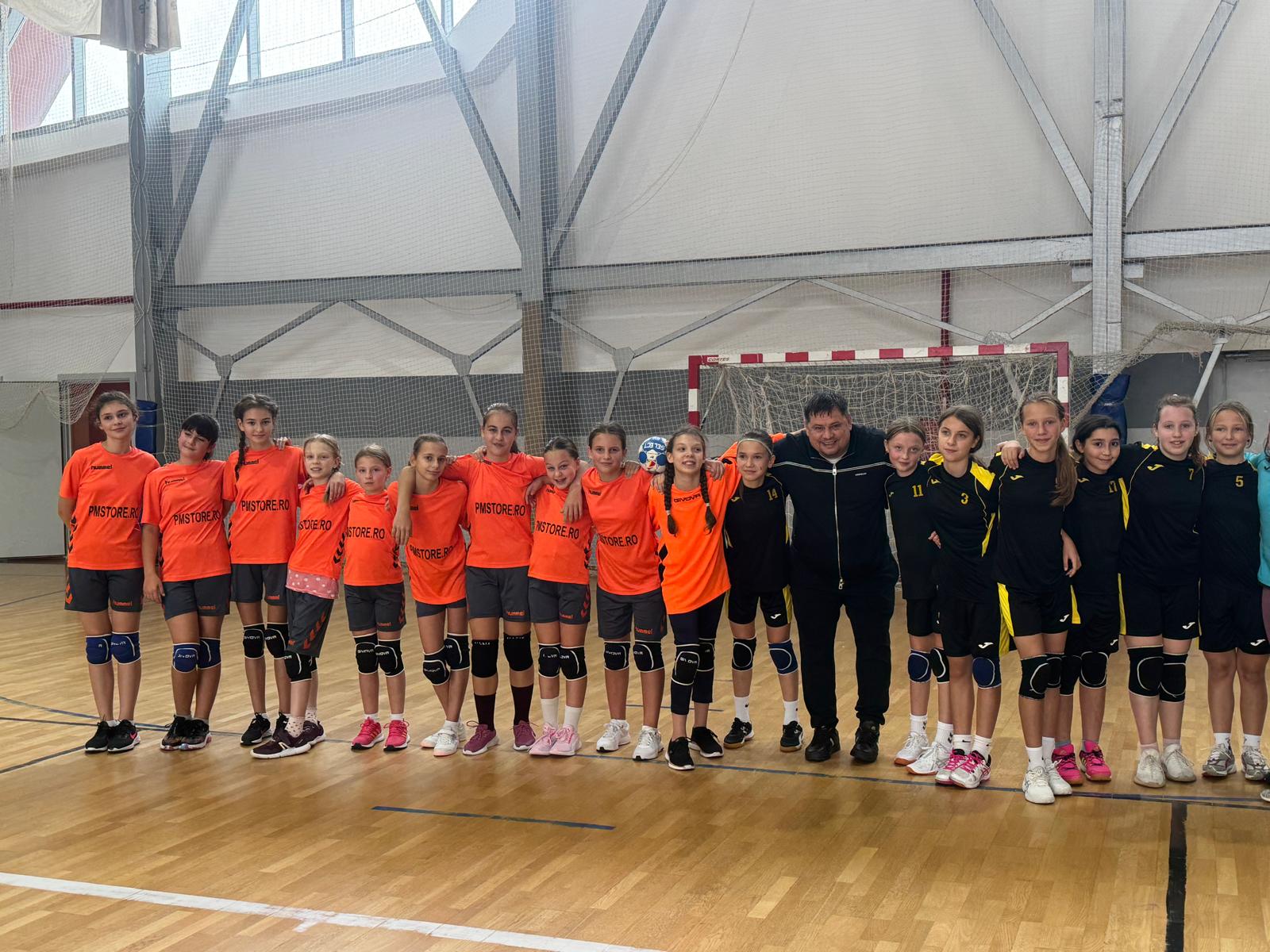 Echipa Școlii Gimnaziale nr. 1 din Negrești Oaș, invitată la un turneu  la Teceu Mare în Ucriana