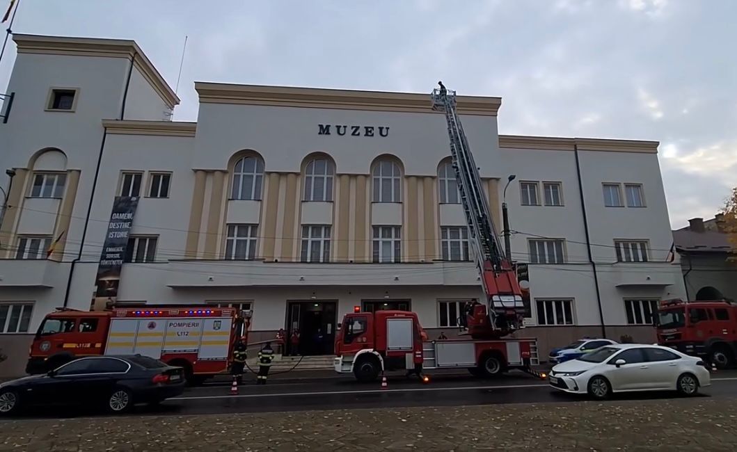 Exercițiu de simulare a situațiilor de urgență la Muzeul Județean Satu Mare