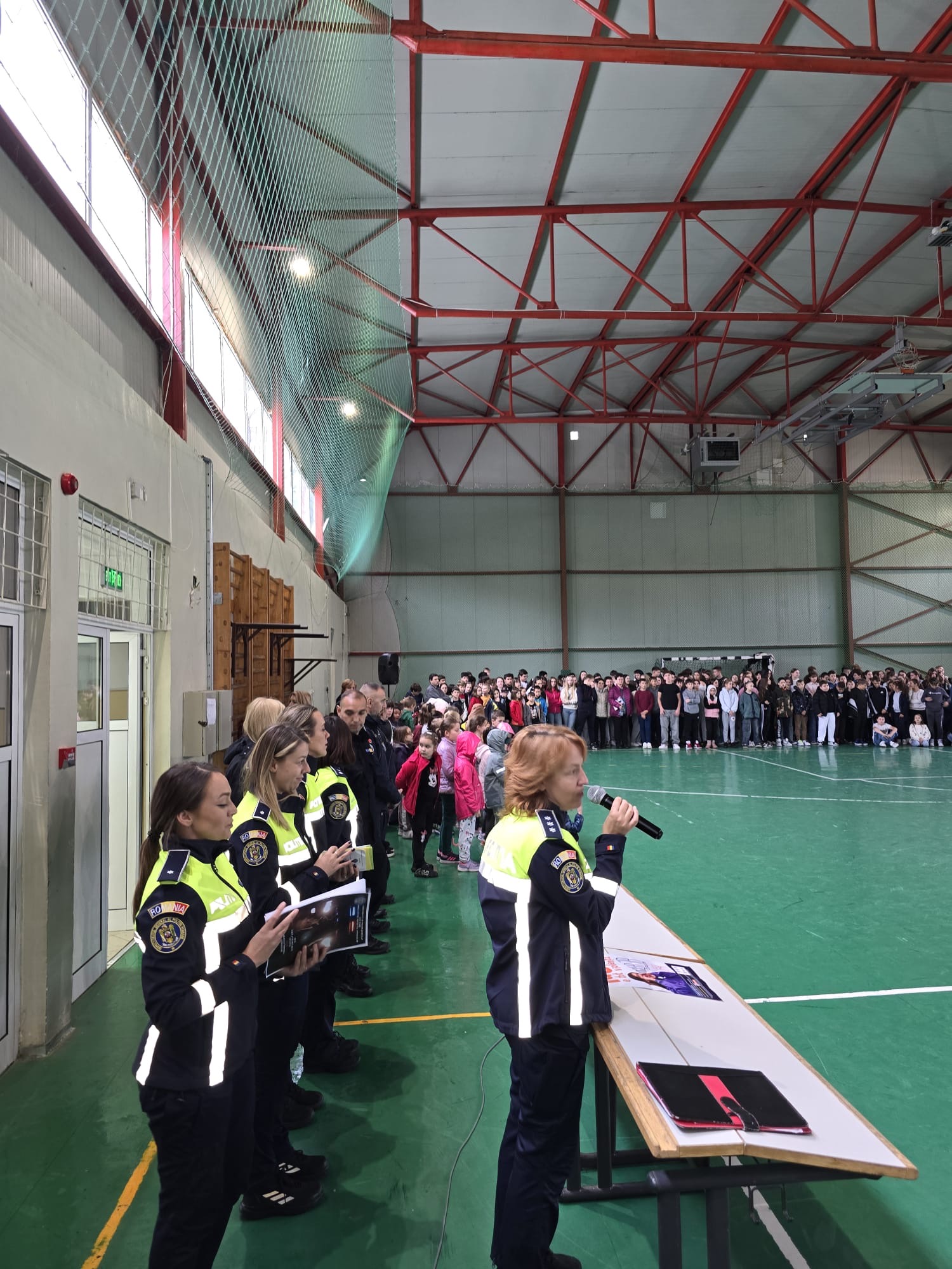 FOTO. ACTIVITĂȚILE POLIȚIȘTILOR DE ZIUA MONDIALĂ A ANIMALELOR