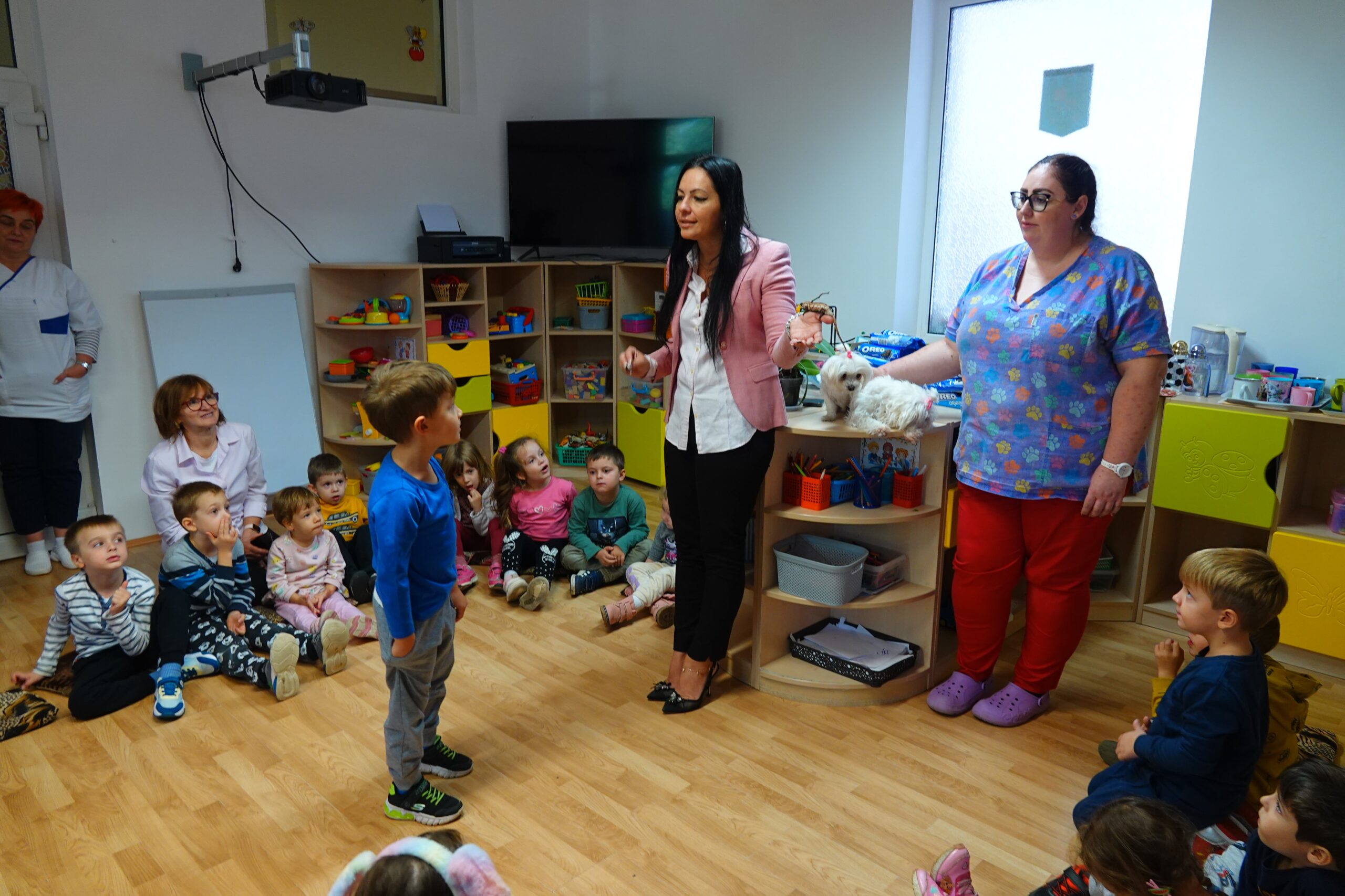 Săptămâna Verde în Județ: Educație Ecologică și de îngrijire a animalelor pentru cei mici