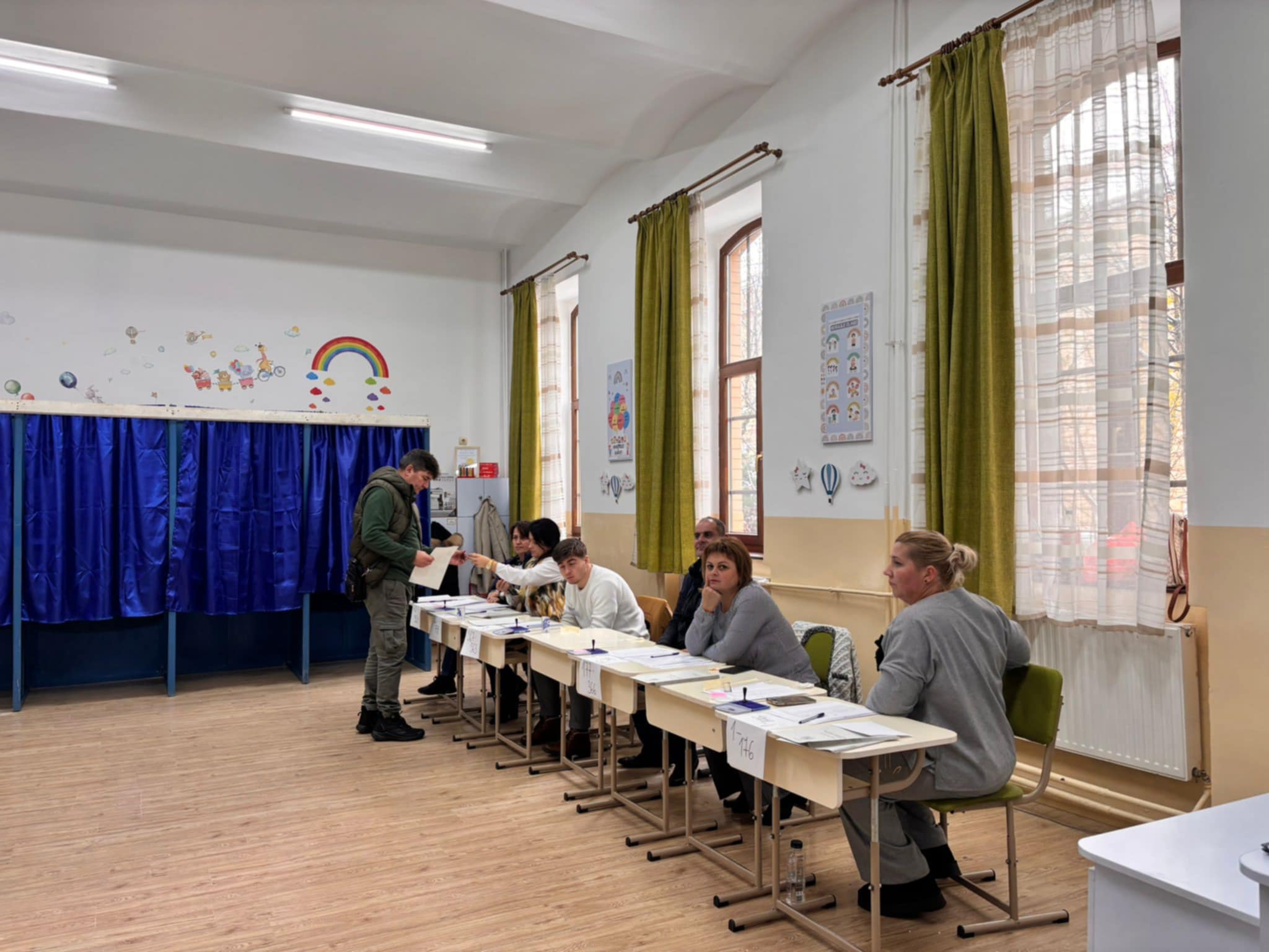 FOTO. Sătmărenii, pe penultimul loc pe ţară ca prezenţă la vot