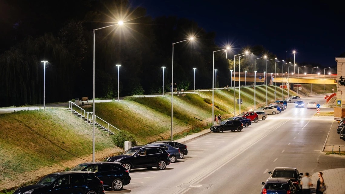VOTAT DE PSD. Modernizarea iluminatului public în Satu Mare – Un pas spre un oraș mai modern și mai eficient