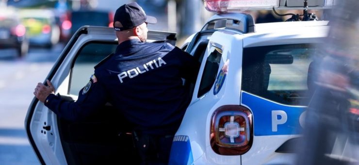 Bărbat atacat cu spray lacrimogen și baston, după o ceartă cu iubita agresorului