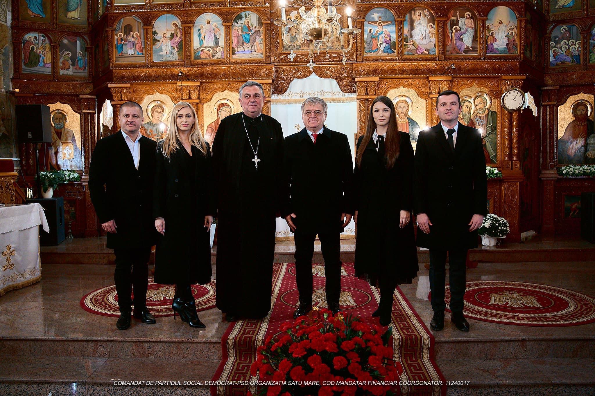 FOTO. PSD Satu Mare a fost alături de comunitatea din Medieșu Aurit pentru a celebra Hramul Bisericii Ortodoxe “Sfinții Arhangheli Mihail și Gavriil” și 90 de ani de cânt bisericesc.