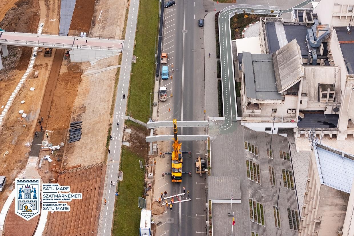 FOTO. Se refac pasajelor pietonale care fac legătura între Centrul Nou și digul Someșului.