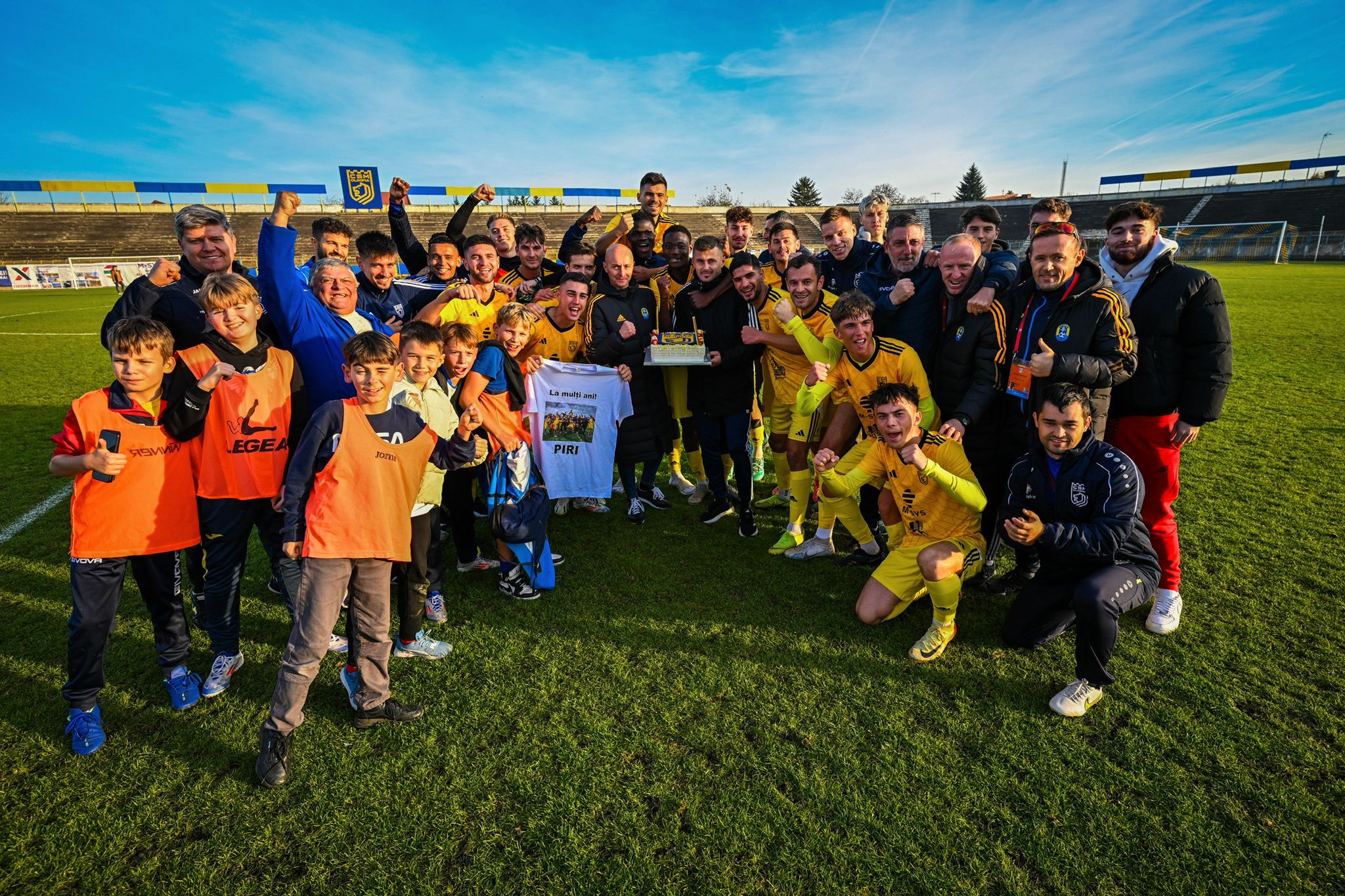 Liga a 3-a : CSM Olimpia Satu Mare - Crișul Sântandrei 1-0 ( 0-0) Trei puncte: cadoul perfect pentru aniversarea managerului Piri Botoș!