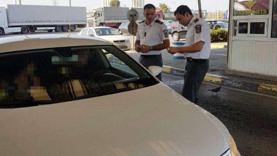 Doi indivizi au vrut să îi fenteze pe polițiștii de frontieră sătmăreni