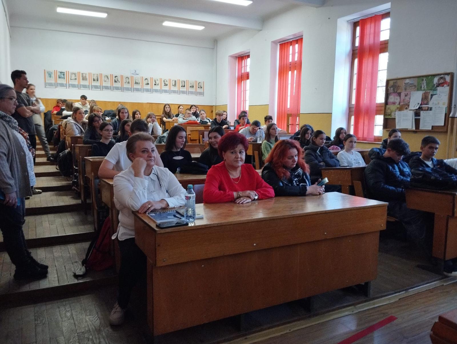 Prevenție împotriva dependențelor la Colegiul Național „Mihai Eminescu”