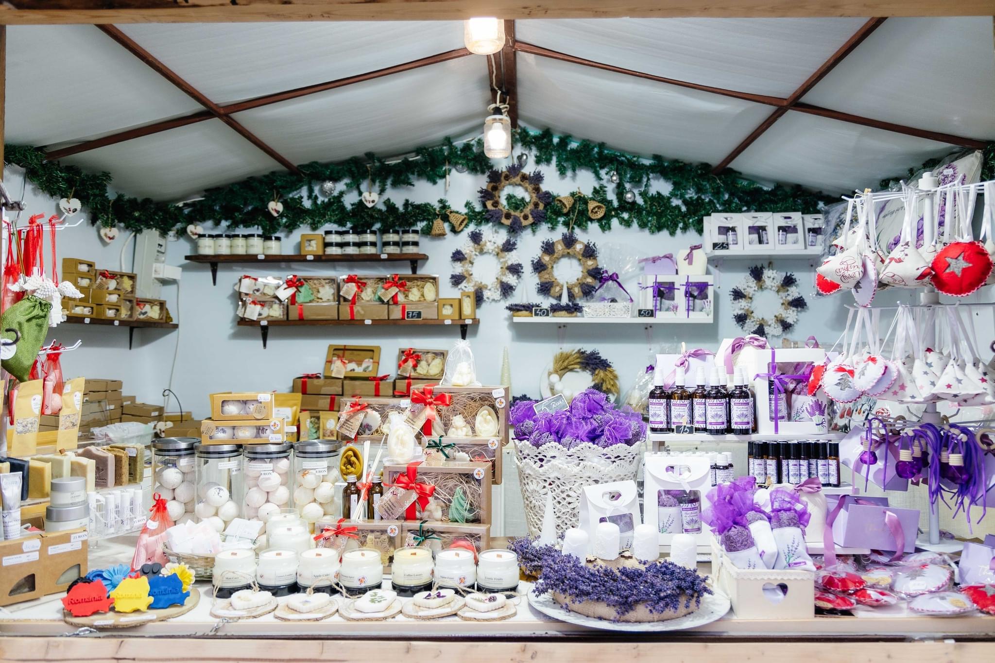 FOTO. Magia sărbătorilor vă așteaptă la Târgul de Crăciun din Municipiul Satu Mare