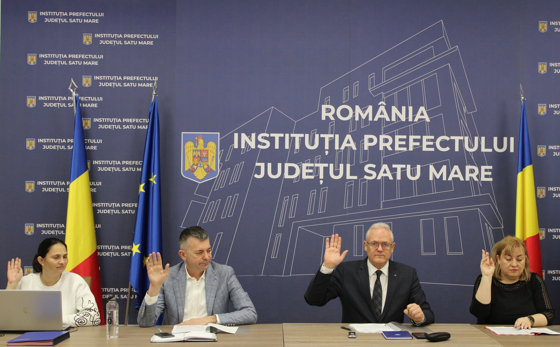 FOTO. Ședință a Comisiei Județene pentru Stabilirea Dreptului de Proprietate Privată asupra Terenurilor Satu Mare