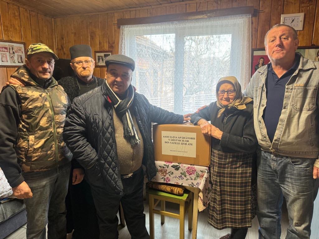 FOTO. Asociația Apărătorii Vârstnicilor din Satele Izolate: O mână de ajutor pentru seniorii din mediul rural