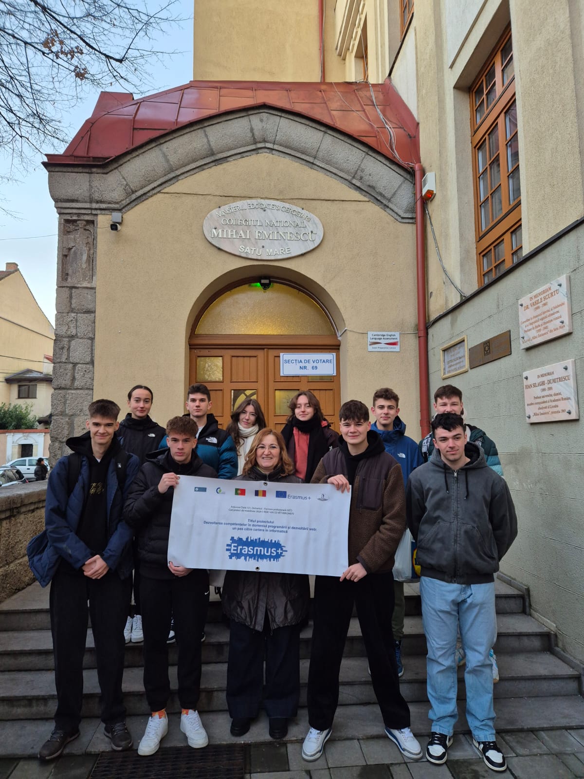 Elevii Colegiului Național „Mihai Eminescu” din Satu Mare încearcă noi orizonturi în IT, în cadrul stagiului Erasmus+ la Lisabona