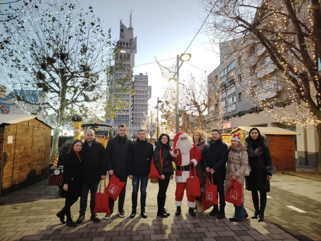 Bucurie de sărbători. PSD Satu Mare și Moș Crăciun au adus magia sărbătorilor mai aproape de sătmăreni