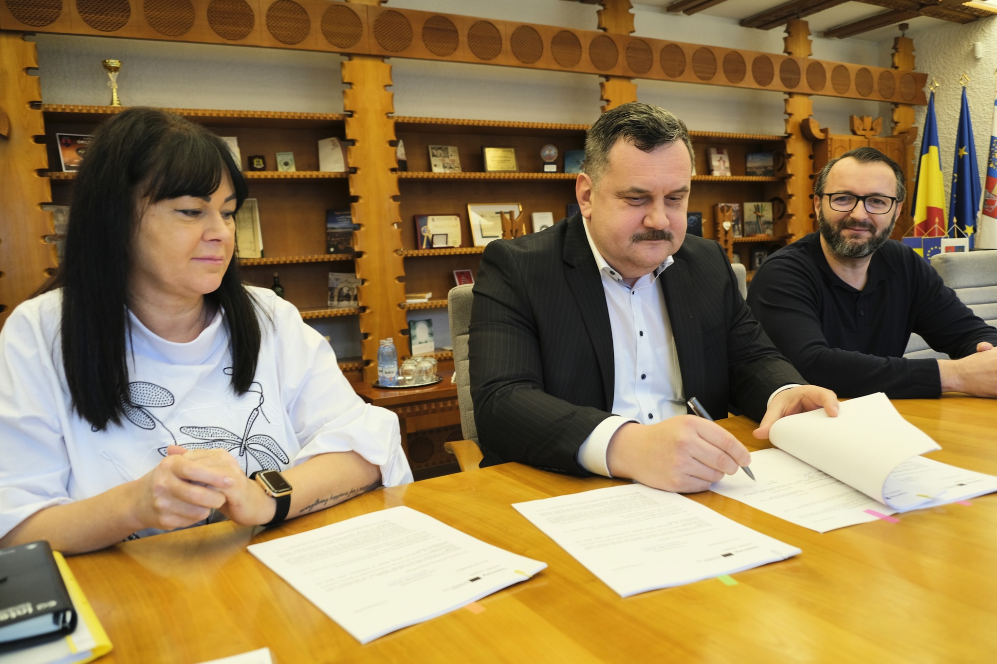 FOTO. Contracte de finanțare pentru proiecte în valoare de 4,2 milioane de euro, semnate de președintele Pataki