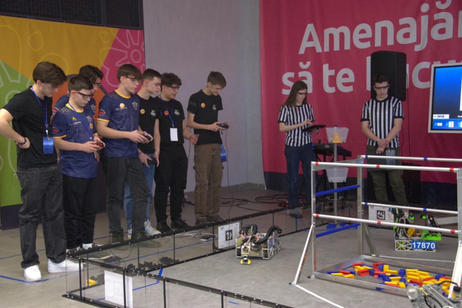 FOTO. Demonstrație de robotică la Satu Mare. Echipa B-Robo de la ”Eminescu”, din nou la înălțime