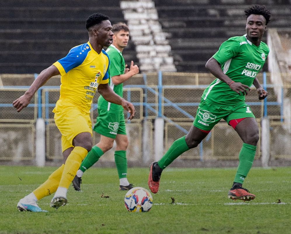 Sănătatea bate Vulturul și mai speră la play-off