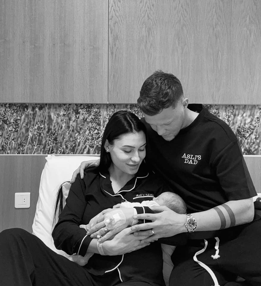 FOTO. Adrian Rus, tătic pentru prima dată: Bucurie imensă în familia fotbalistului sătmărean