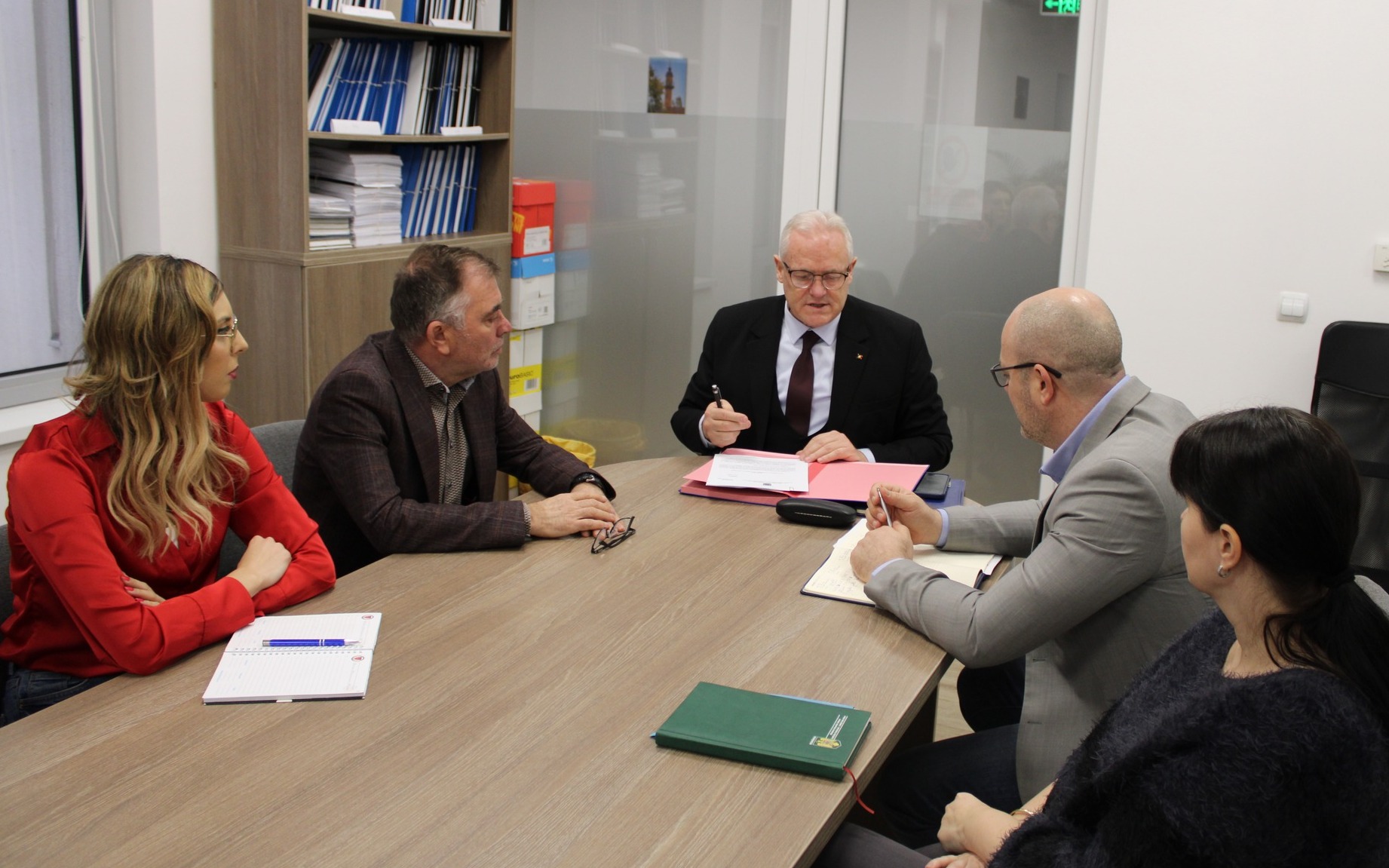 ANALIZĂ. Peste 15.500 de paşapoarte, remise anul trecut la Satu Mare