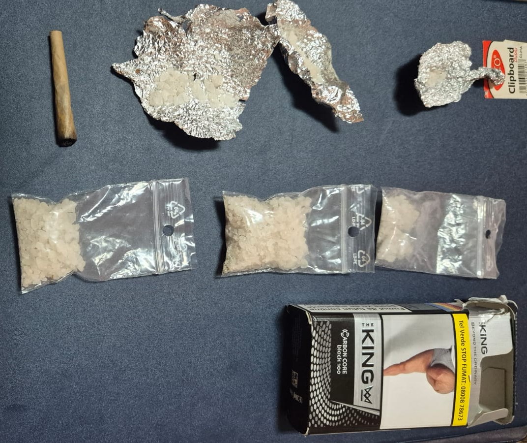 Jandarmi în alertă: Bărbat reținut pentru deținere de substanțe interzise