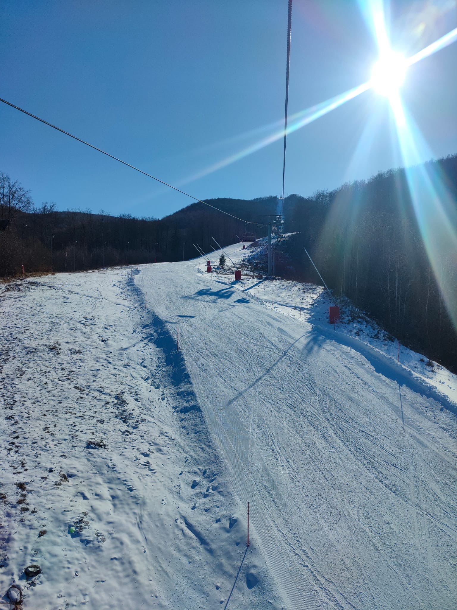 FOTO. Vreme minunată și pârtie de vis la Luna Șes