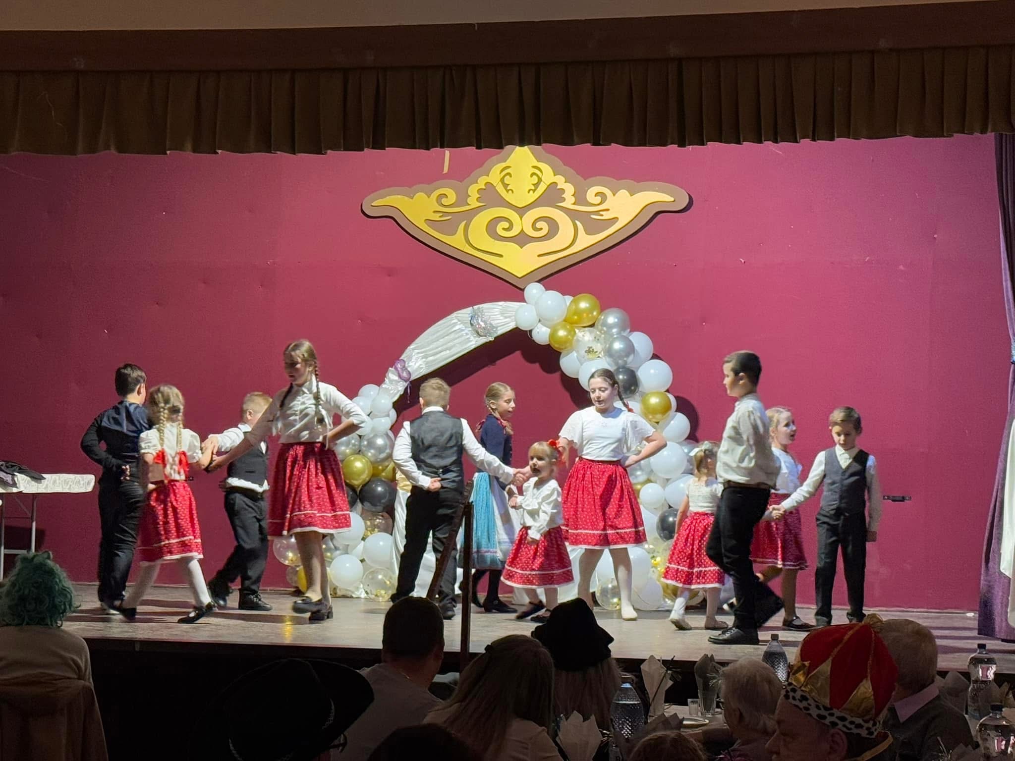 FOTO. Etnicii maghiari din Ardud au celebrat FARSANG-ul