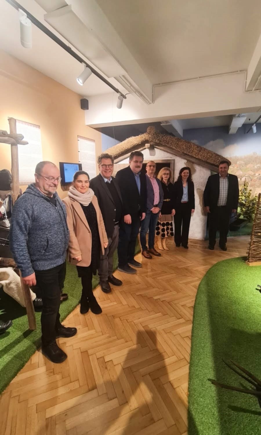 FOTO. Întâlnire de lucru cu specialiștii Institutului de Istorie a Șvabilor Dunăreni și Studii Regionale din Tübingen