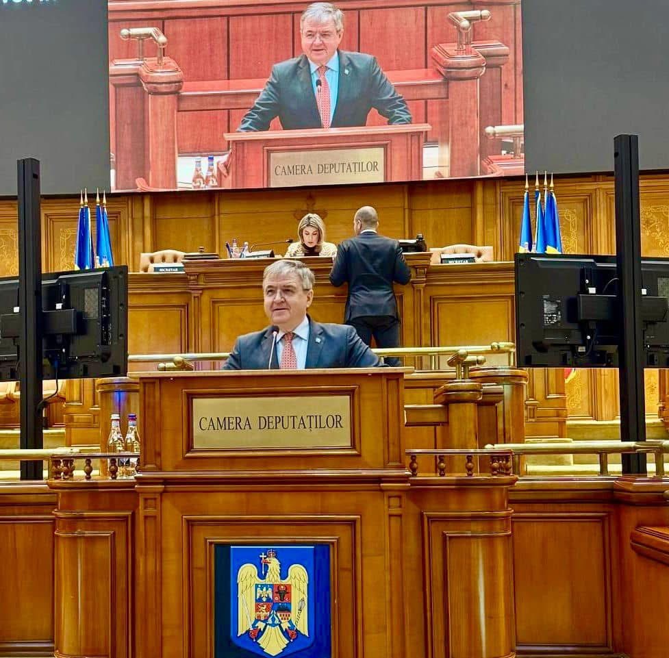 Mircea GOVOR: ,,𝐓𝐫𝐚𝐧𝐬𝐩𝐚𝐫𝐞𝐧𝐭̦𝐚 𝐟𝐢𝐧𝐚𝐧𝐭̦𝐚̆𝐫𝐢𝐢 𝐞𝐥𝐞𝐜𝐭𝐨𝐫𝐚𝐥𝐞 – 𝐨 𝐧𝐞𝐜𝐞𝐬𝐢𝐭𝐚𝐭𝐞 𝐢𝐦𝐩𝐞𝐫𝐚𝐭𝐢𝐯𝐚̆ 𝐩𝐞𝐧𝐭𝐫𝐮 𝐝𝐞𝐦𝐨𝐜𝐫𝐚𝐭̦𝐢𝐚 𝐫𝐨𝐦𝐚̂𝐧𝐞𝐚𝐬𝐜𝐚̆”