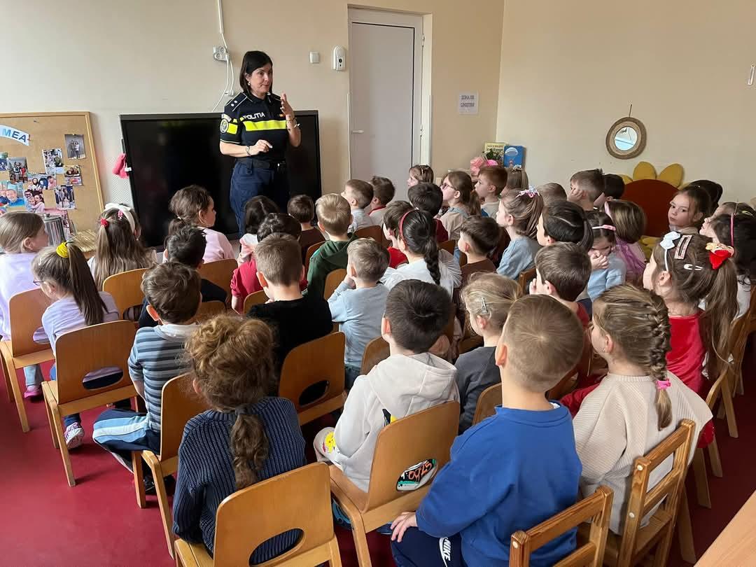 FOTOGALERIE. Prevenirea violenței în școlile sătmărene