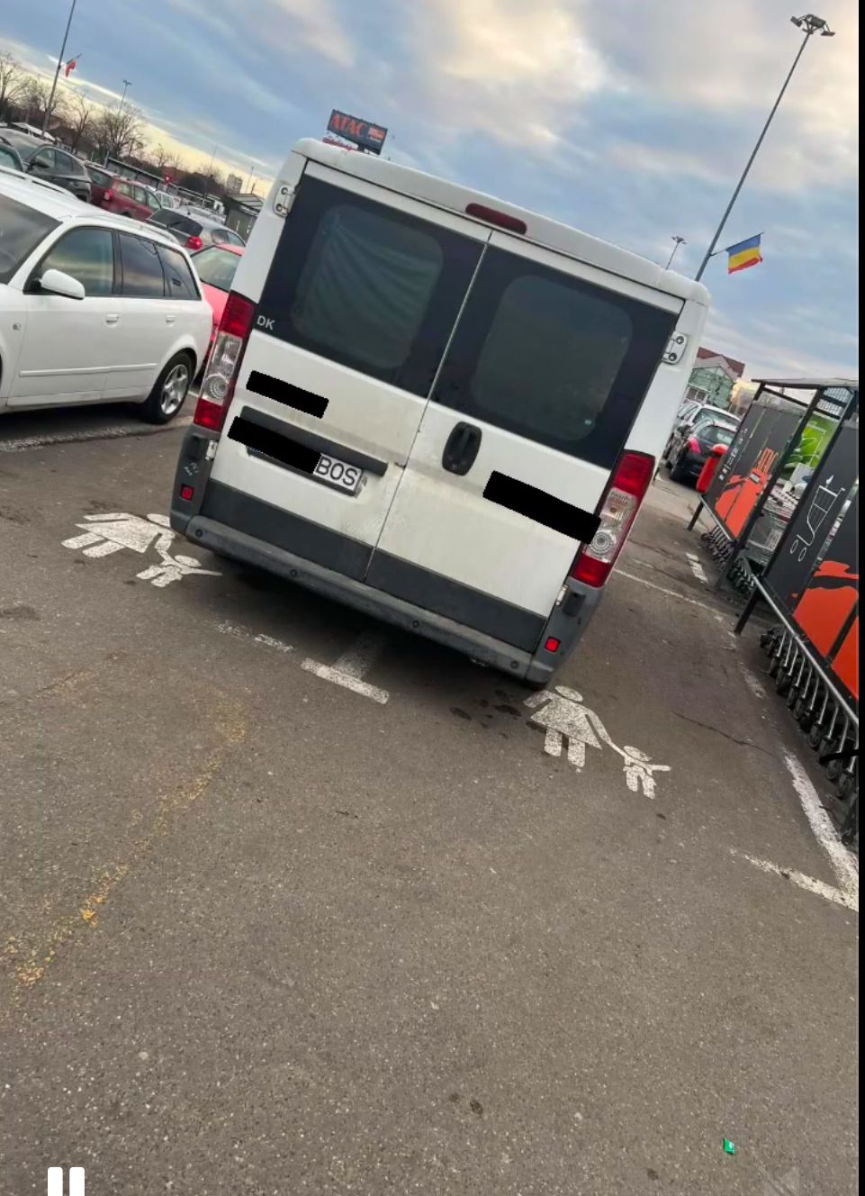 Cam așa parchează un ,,Bos”…