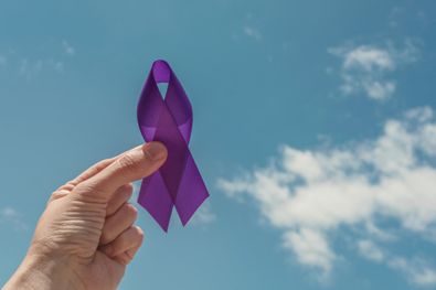 4 FEBRUARIE.---Ziua Mondială de Luptă Împotriva Cancerului.