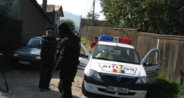 Tată, bătut de fiul alcoolic. Polițiștii au luat măsuri drastice