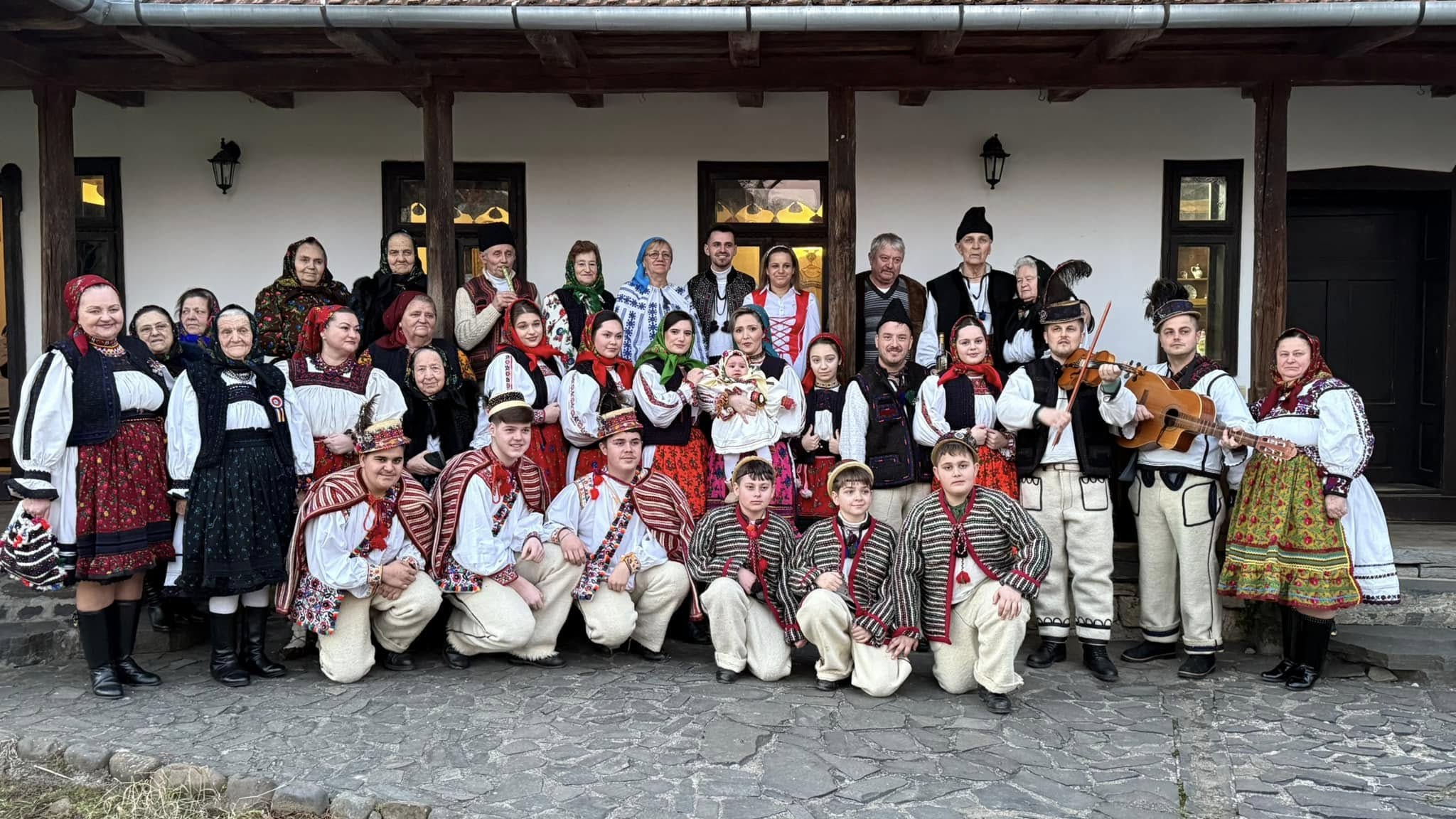 FOTO. O seară magică la Muzeul Țării Oașului: Șezătoarea Oșenească, un omagiu adus tradițiilor noastre