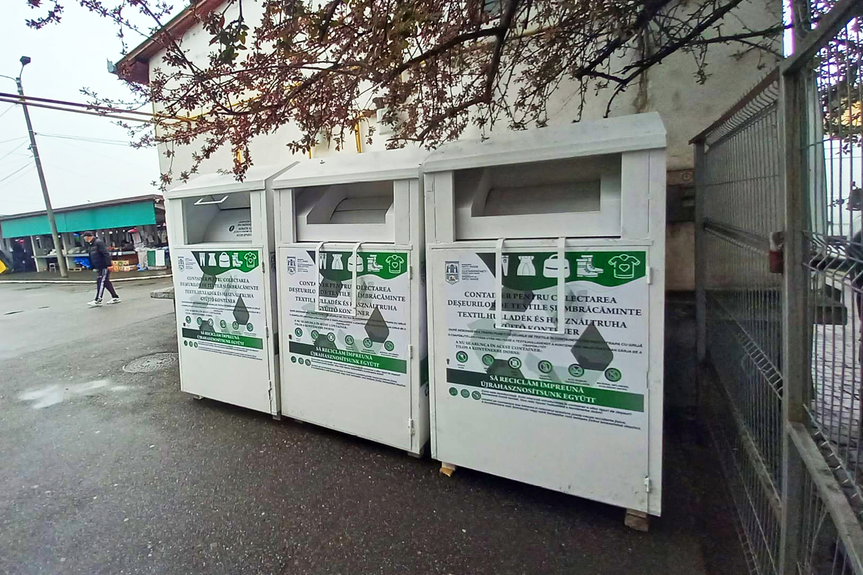 14 containere pentru colectarea deșeurilor textile, amplasate în Satu Mare