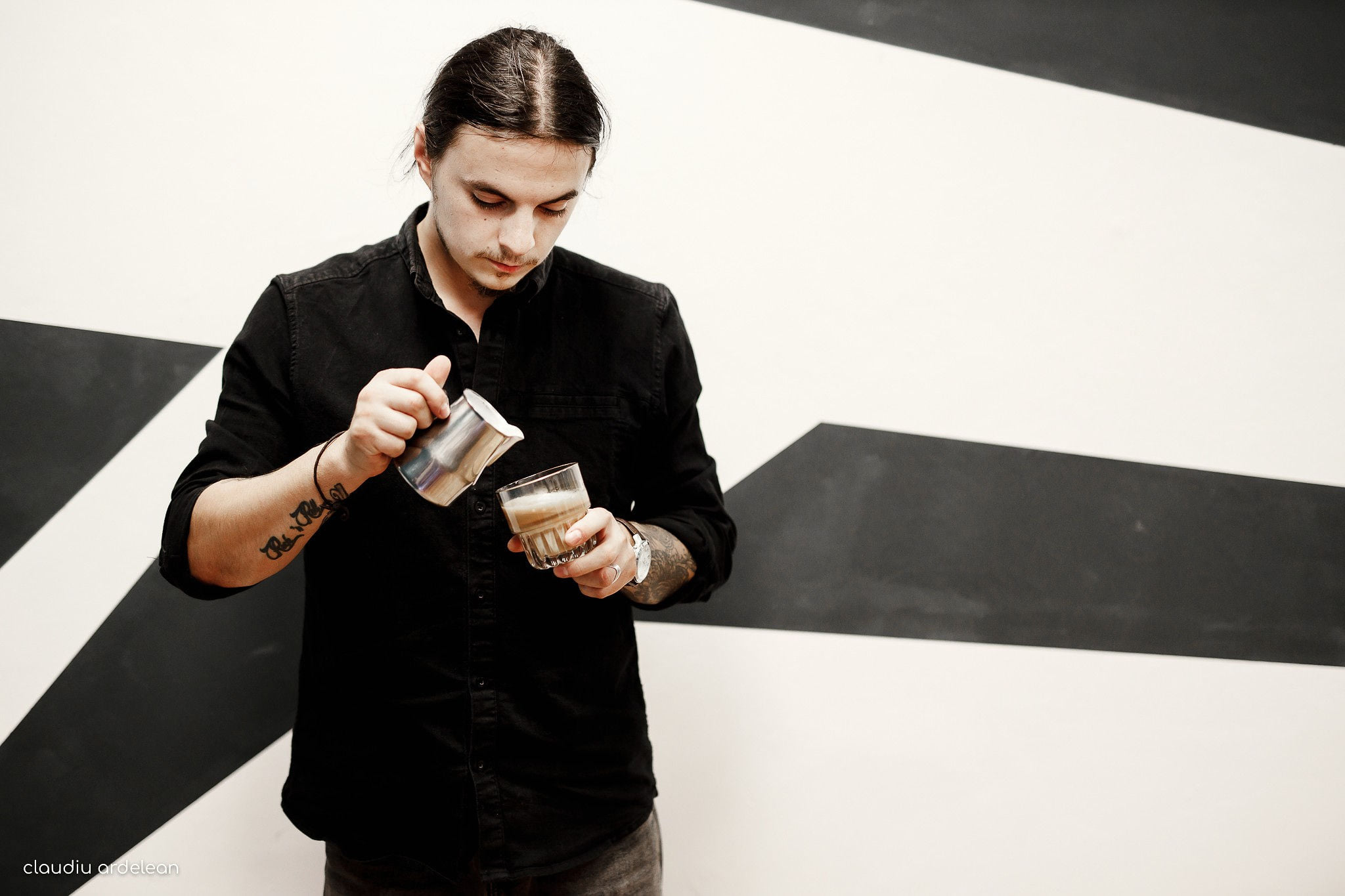 Cultura urbană a cafelei: Experiența autentică oferită de Galop Cofee&Shop – Interviu cu Raul Murgu