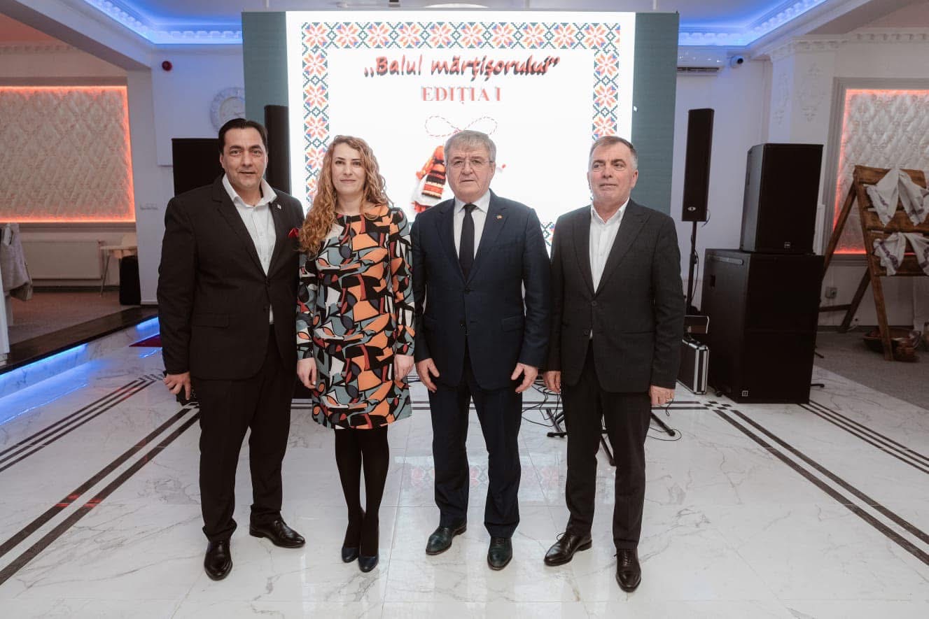 FOTO. Prima ediție a „Balului Mărțișorului” - un spectacol caritabil la Tășnad