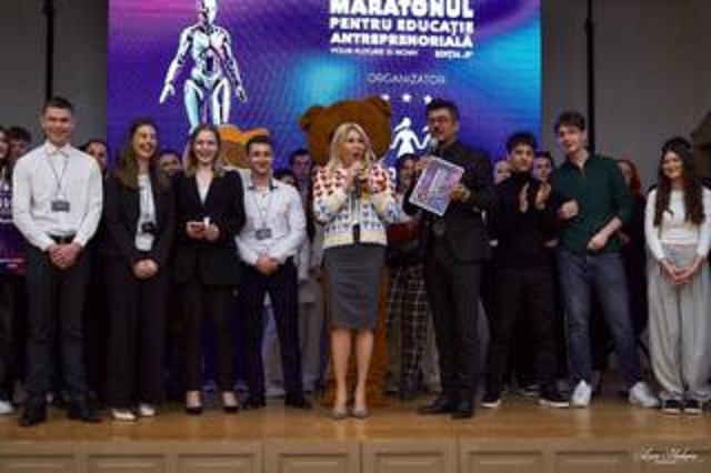 Echipa de elevi a Centrului Județean de Excelență Satu Mare a câștigat marele premiu al semifinalei județene a Maratonului pentru Educație Antreprenorială